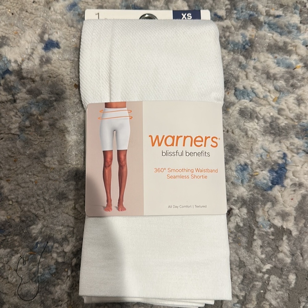 Warnaco Shorties Leggings for Women - Picture 6 of 6